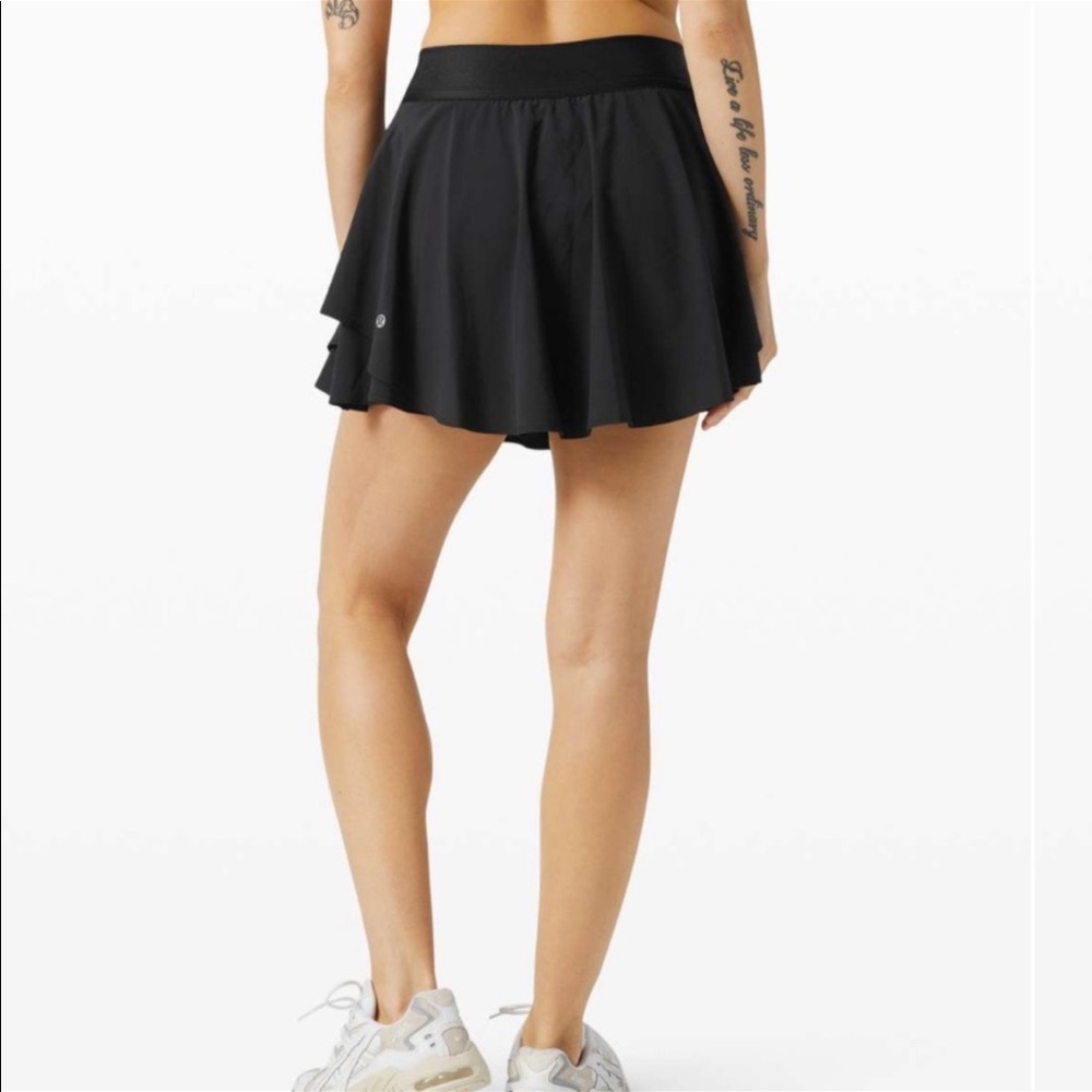 Lululemon Court Rival High Rise Skirt | size 6